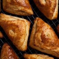 Farmstand Friday: Apple & Cranberry Hand Pies